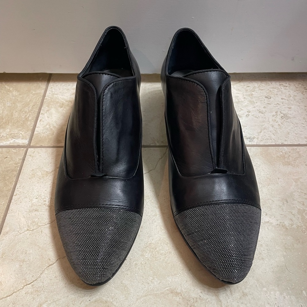 Dolce Vita Black Textured Cap-Toe Slip-On Oxfords